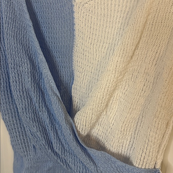 Fine Knit Color Blocking Sleeveless V-Neck Loose Relaxed Fit Wrap Top - Picture 5 of 6